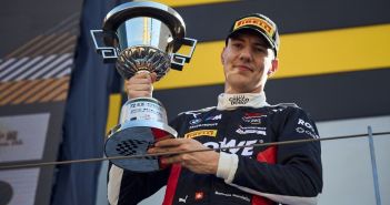 BMW M4 GT3 EVO sichert starken Saisonabschluss in Macau (Foto: BMW GROUP)